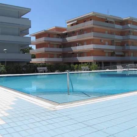 아파트 Comfy Flat For Pool's Lovers - Beahost