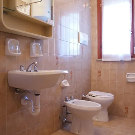 아파트 Comfy Flat For Pool's Lovers - Beahost 비비오네